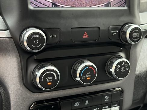 Certified 2022 RAM 2500 Big Horn w/ Snow Chief Group image 27