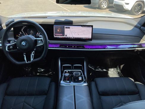 Used 2025 BMW 750e xDrive w/ Premium Package AWD/4WD image 15