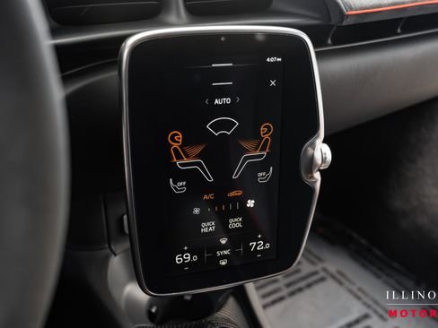 Used 2023 McLaren Artura image 29