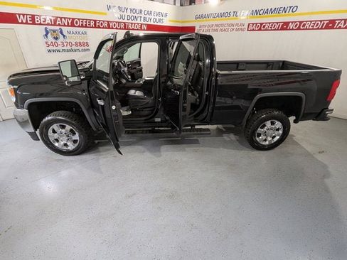 Used 2018 GMC Sierra 2500 SLT w/ Snow Plow Prep Package image 12