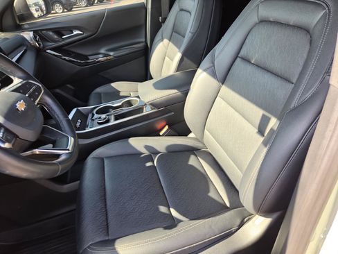 Used 2026 Chevrolet Equinox LT w/ Convenience Package II FWD image 15