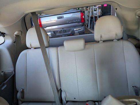 Used 2012 Toyota Sienna Limited image 20