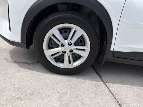 Used 2025 Nissan Kicks Play S FWD image 11