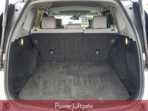 Used 2020 Honda CR-V Touring image 12