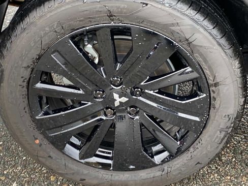 Used 2024 Mitsubishi Outlander Sport LE image 28