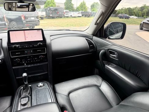 Used 2021 Nissan Armada SV AWD/4WD image 27
