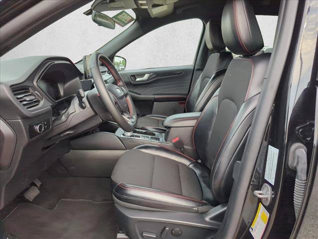 Used 2025 Ford Escape ST-Line FWD image 16