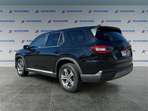 Used 2023 Honda Pilot EX-L image 3