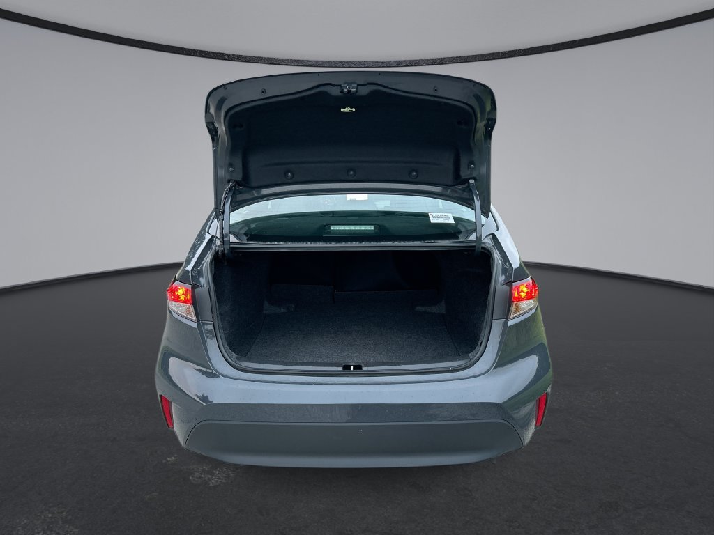 Used 2025 Toyota Corolla LE FWD image 29
