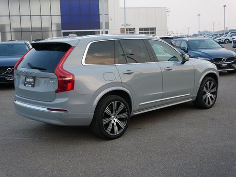 Used 2025 Volvo XC90 T8 Plus w/ Protection Package Premier AWD/4WD image 7