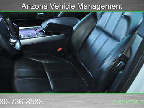 Used 2014 Land Rover Range Rover Sport SE image 19