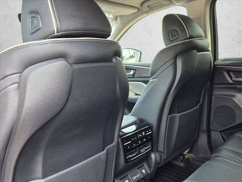 Used 2022 Acura MDX SH-AWD w/ Advance Package image 18