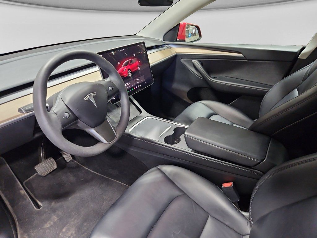 Used 2023 Tesla Model Y Long Range AWD/4WD image 16