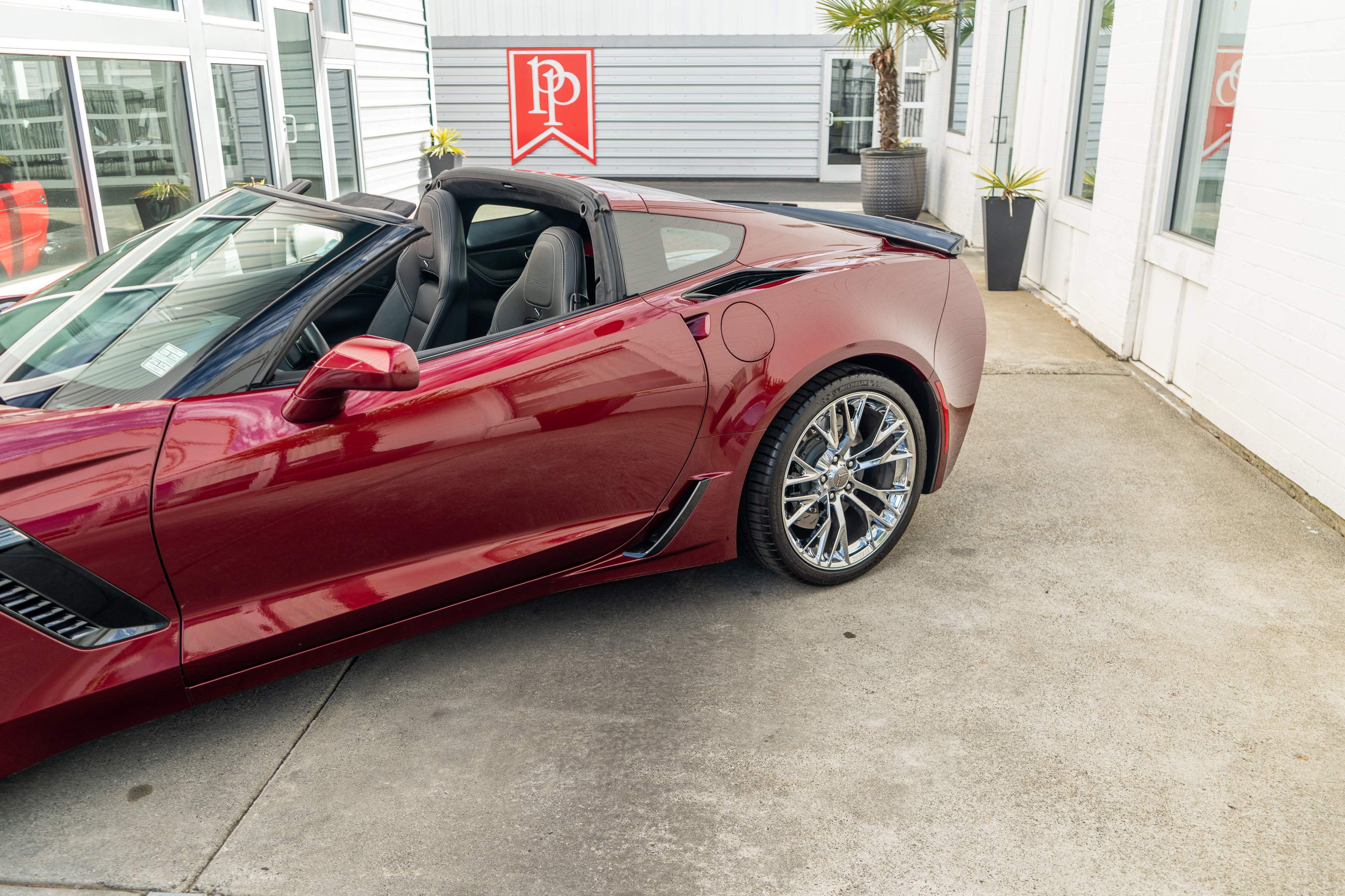 Used 2016 Chevrolet Corvette Z06 w/ 3LZ Preferred Equipment Group RWD image 5