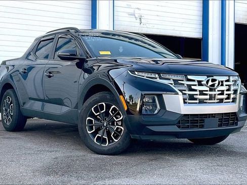 Used 2023 Hyundai Santa Cruz SEL Premium w/ Winter Package image 1