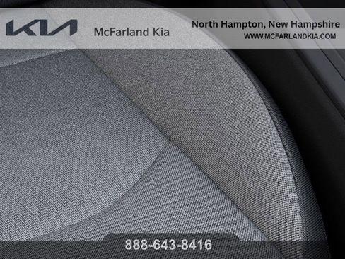New 2025 Kia K4 LXS image 25