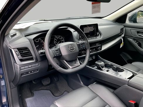 New 2026 Nissan Rogue Dark Armor FWD image 8