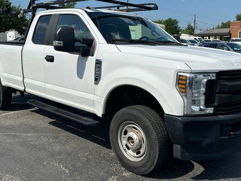 Used 2019 Ford F250 XL w/ Power Equipment Group AWD/4WD image 4