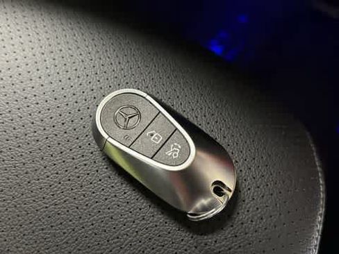Certified 2026 Mercedes-Benz GLC 300 4MATIC image 36