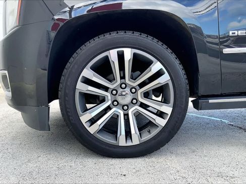 Used 2018 GMC Yukon XL Denali w/ Denali Ultimate Package AWD/4WD image 8