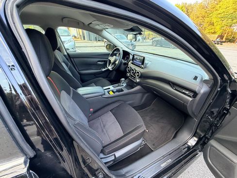 Used 2022 Nissan Sentra SR FWD image 14