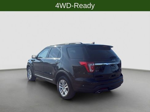 Used 2018 Ford Explorer XLT AWD/4WD image 4