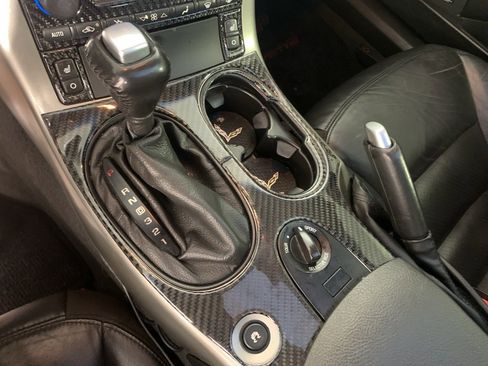 Used 2005 Chevrolet Corvette Coupe w/ Preferred Equipment Group image 24