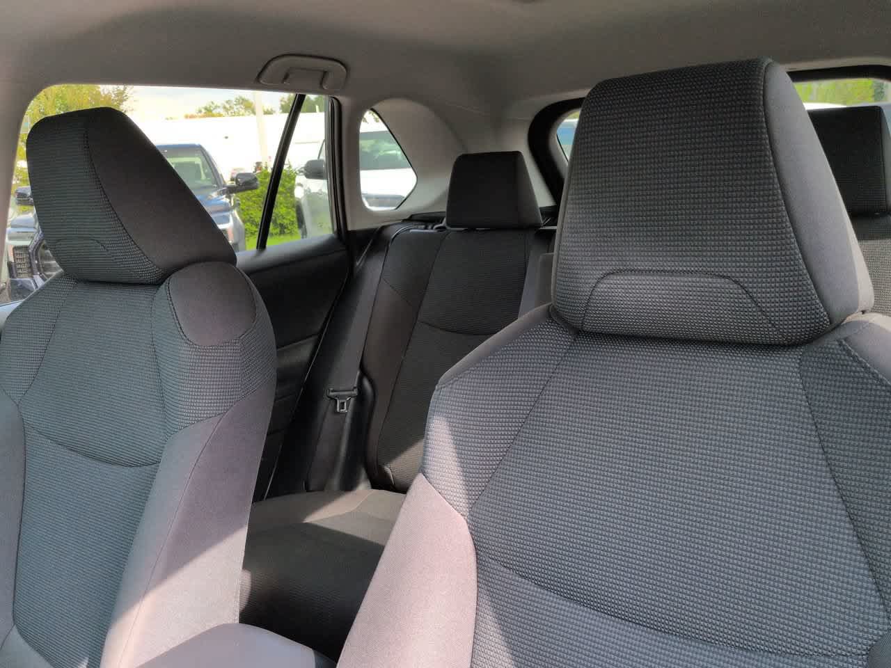 Certified 2021 Toyota RAV4 LE FWD image 8