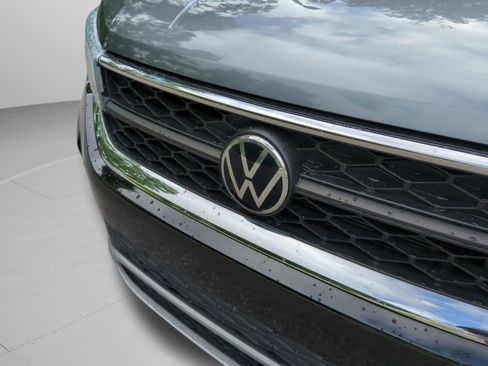 Used 2022 Volkswagen Taos SE FWD image 30