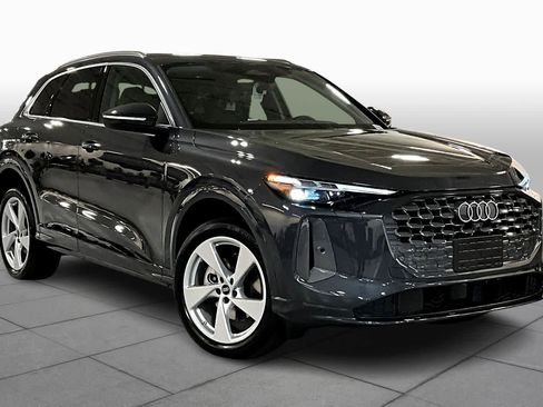 New 2025 Audi Q5 Premium Plus image 2