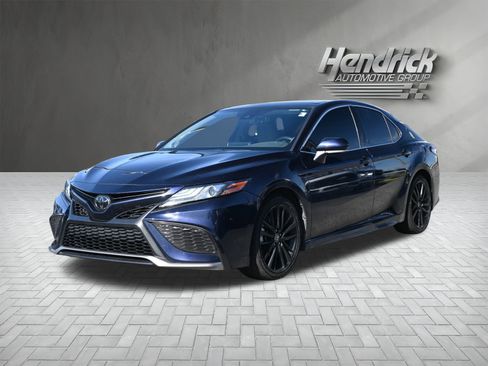 Used 2022 Toyota Camry XSE image 6