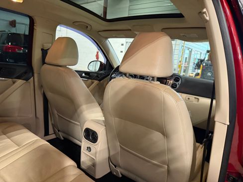 Used 2013 Volkswagen Tiguan SEL image 11