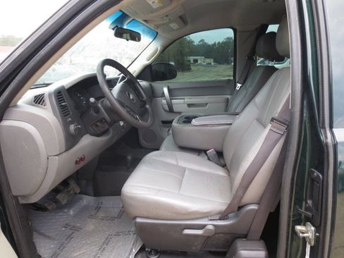 Used 2013 Chevrolet Silverado 1500 W/T image 5