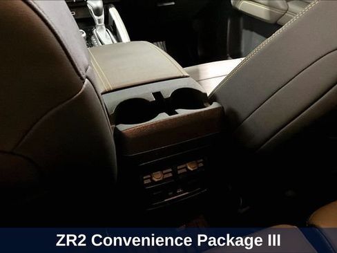 Used 2024 Chevrolet Colorado ZR2 w/ ZR2 Convenience Package III AWD/4WD image 15