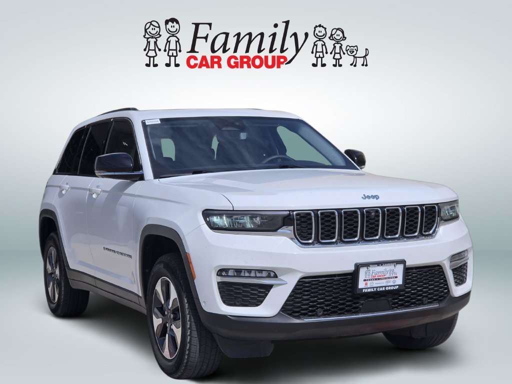 Used 2022 Jeep Grand Cherokee Limited 4xe w/ Luxury Tech Group II AWD/4WD image 2