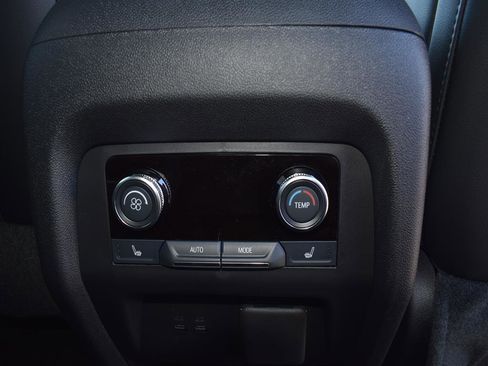 New 2026 Buick Enclave Avenir w/ Super Cruise Package image 7