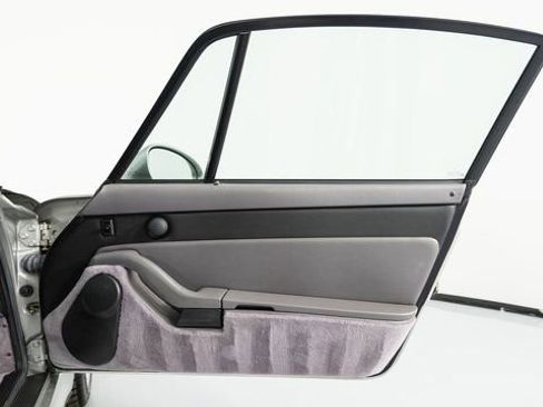 Used 1998 Porsche 911 Carrera S image 25