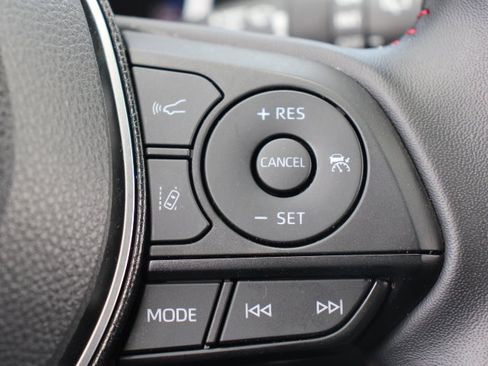 Certified 2025 Toyota RAV4 SE image 26