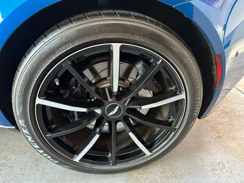 Used 2022 Aston Martin DB11 Volante image 25