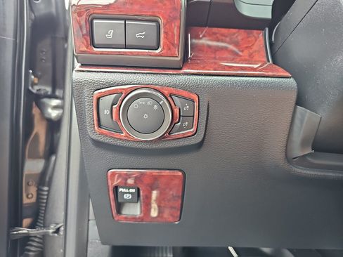 Used 2021 Ford Expedition XLT RWD image 33