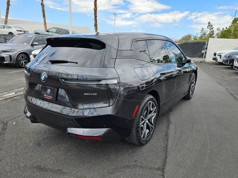 Used 2024 BMW iX xDrive50 w/ Sport Package AWD/4WD image 5