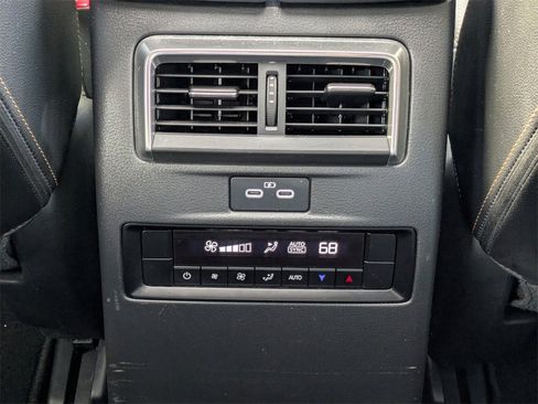 Used 2024 MAZDA CX-90 3.3 Turbo w/ Preferred Plus image 14