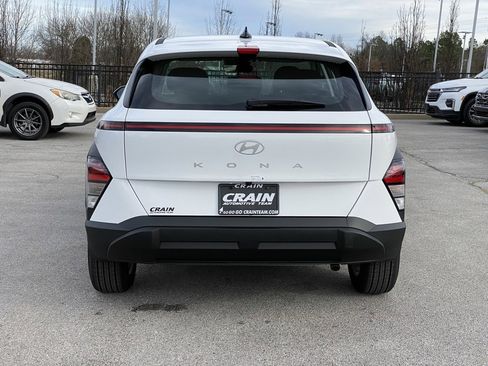 New 2026 Hyundai Kona SE image 6