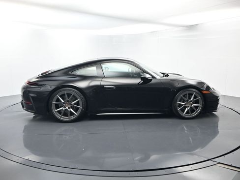Used 2025 Porsche 911 Carrera image 16