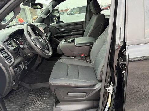 Used 2025 RAM 1500 Tradesman AWD/4WD image 9