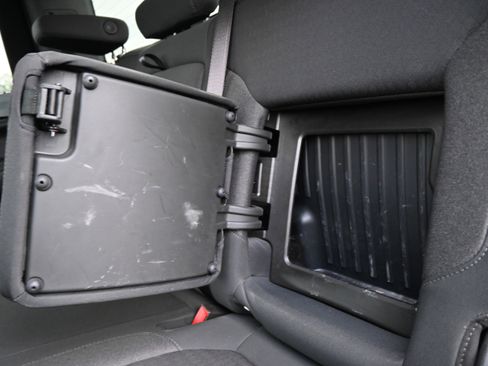 Used 2021 GMC Sierra 1500 Elevation image 31