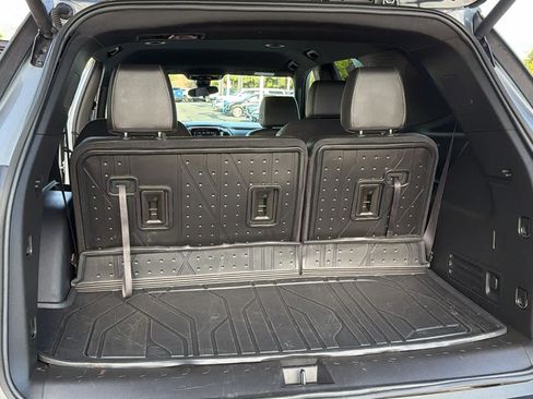 Used 2023 Chevrolet Traverse LT w/ LPO, Floor Liner Package AWD/4WD image 27