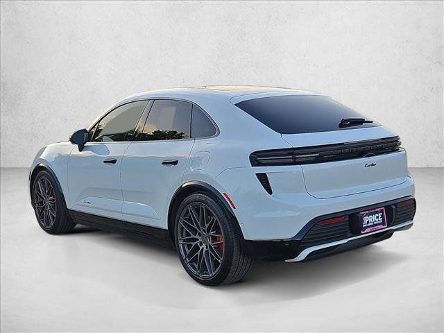 Used 2025 Porsche Macan Turbo Electric AWD/4WD image 8