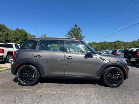 Used 2012 MINI Cooper Countryman FWD image 4