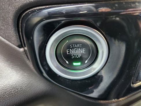 Used 2024 Chevrolet Silverado 1500 ZR2 image 8